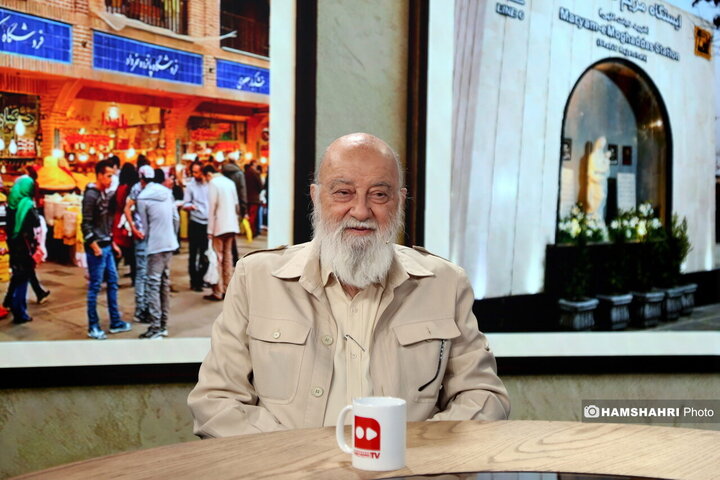 حضور مهندس چمران در موسسه همشهری