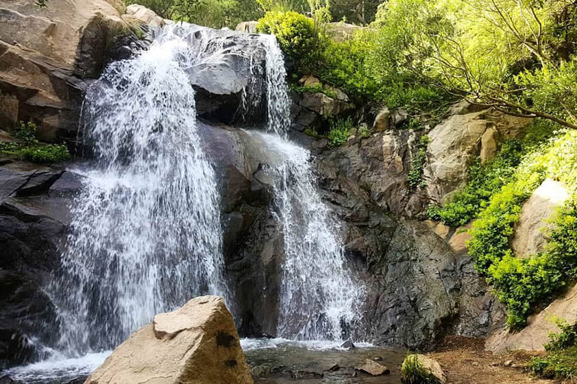 چرا باید در تابستان به همدان سفر کنید؟؛ ۷ مقصد دیدنی بعد از غار علیصدر برای فرار از گرما