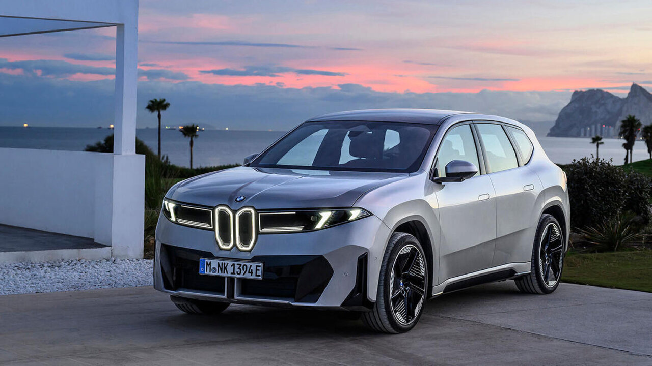 هم صحبتی با BMW؛ همزمان با ورود الکسا | حالا خودرو کاملا متوجه منظورتان می‌شود
