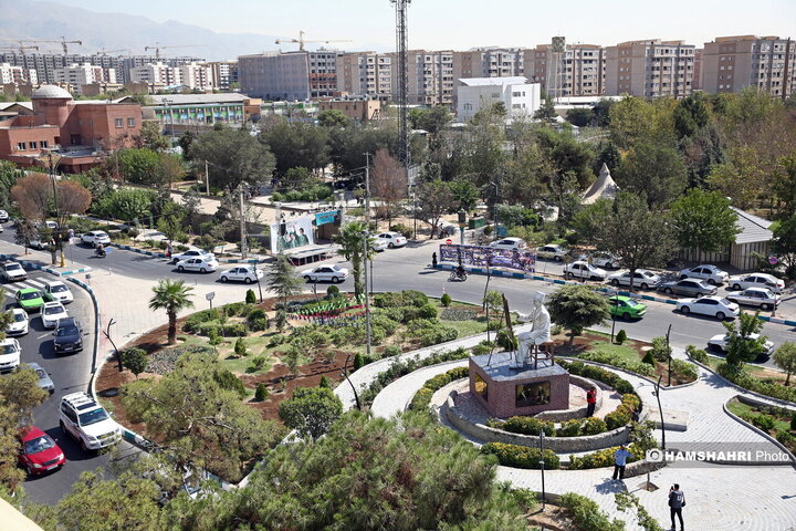 رونمایی از مجسمه کمال الملک در تهرانسر