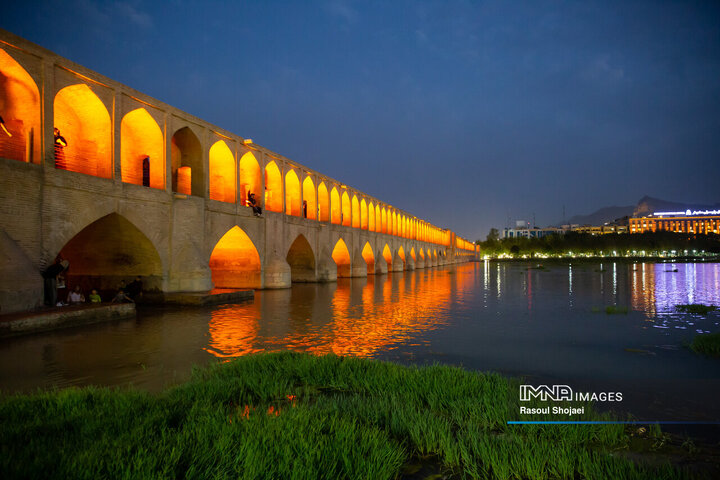 شب هاي زاينده رود