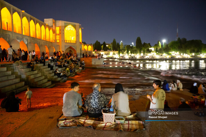 شب هاي زاينده رود