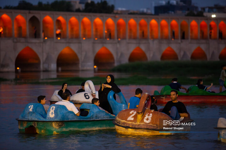 شب هاي زاينده رود