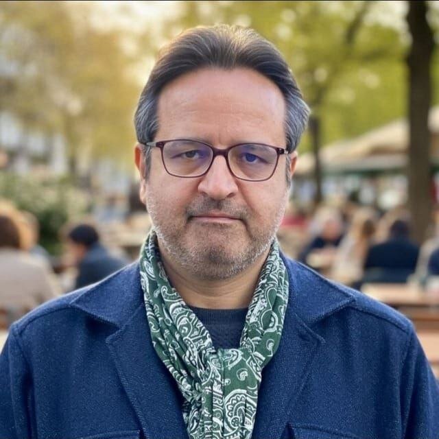 خطر چمدانهایی که بدون مهاجرت بسته میشود | وقتی بدون رفتن، از جامعه فاصله میگیریم