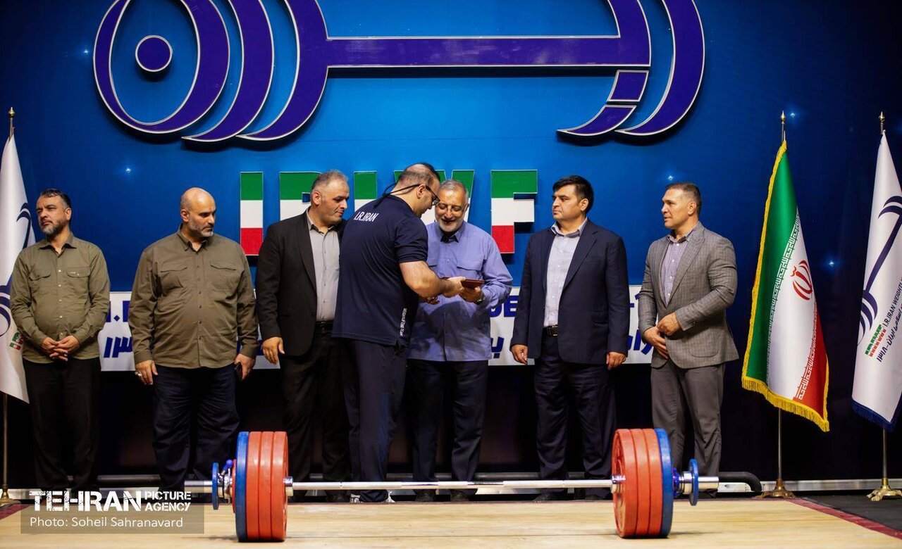 وزنه برداری