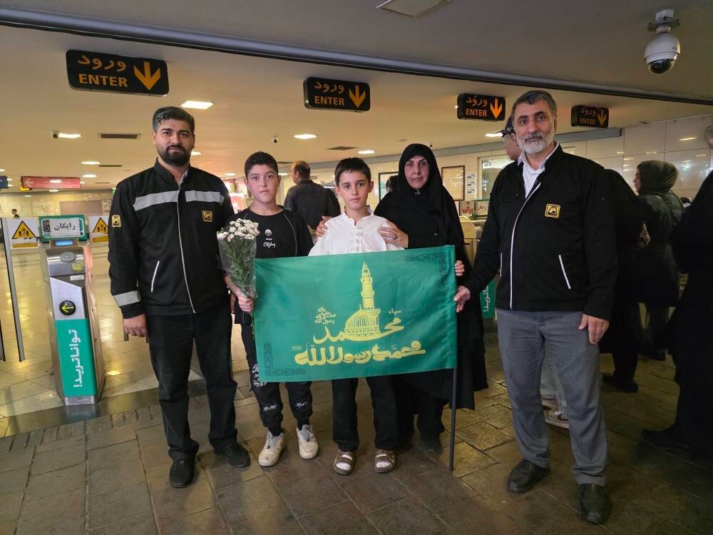 حال و هوای مترو تهران. اجتماع امت احمد. خدمات رسانی مترو