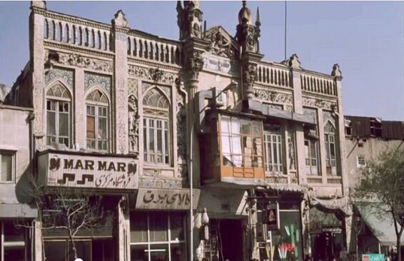 قصههای نخستین خیابان مدرن تهران | گشتوگذار با رسول نجفیان در معبری تاریخی