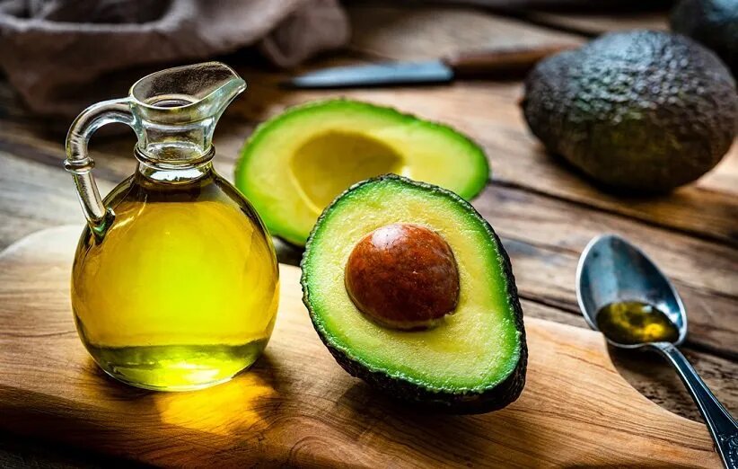 روغن آووکادو یا روغن زیتون؛ کدام‌یک برای سلامتی بهتر است؟