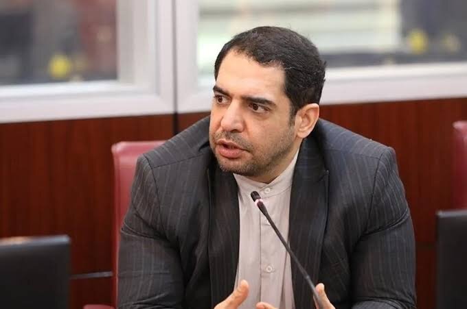 آرمان خورسند