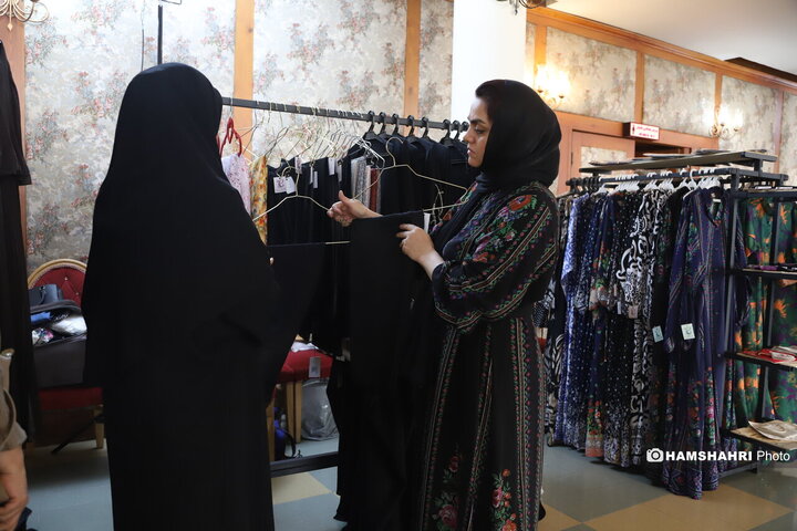 نمایشگاه خیریه انجمن دیپلماتیک بانوان
