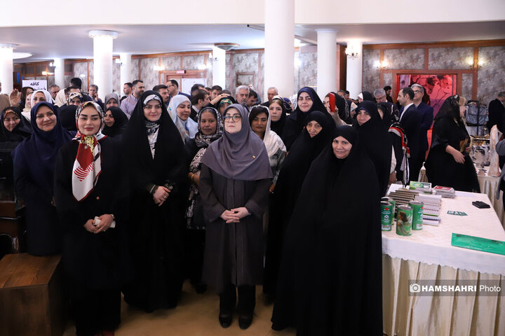 نمایشگاه خیریه انجمن دیپلماتیک بانوان