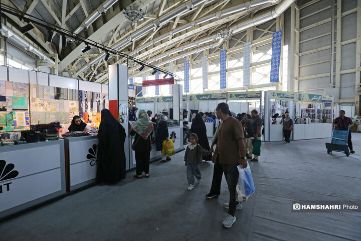 نمایش «زنان و تولید ملی» در بوستان گفتگو