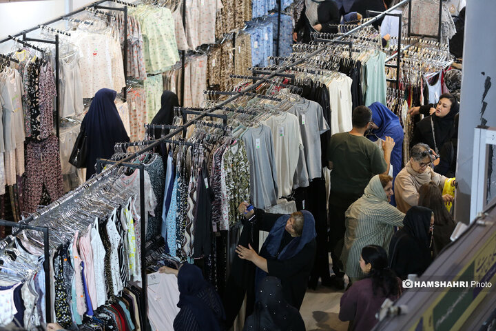 نمایش «زنان و تولید ملی» در بوستان گفتگو