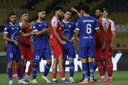 ۳ بازیکن پرسپولیس باید اخراج می شدند اما داوران اتاق var بیخیال بودند | این خارجی بهترین بازیکن دربی بود