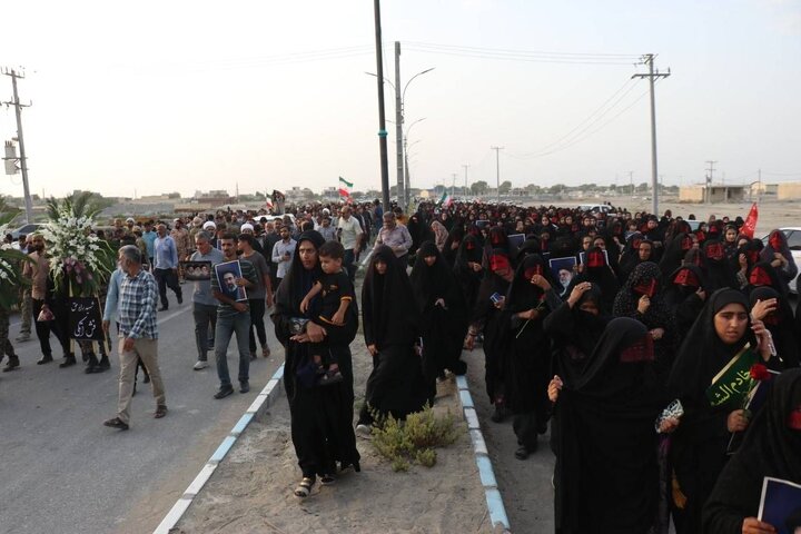 برقع سرخ زنان