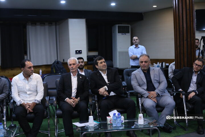 حضور وزیر ورزش در تمرینات تیم ملی وزنه‌برداری