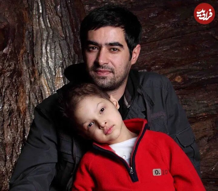 «شهاب حسینی» در کنار پسر ارشدش «محمد امین»؛ اواخر دهه ۸۰ | عکس