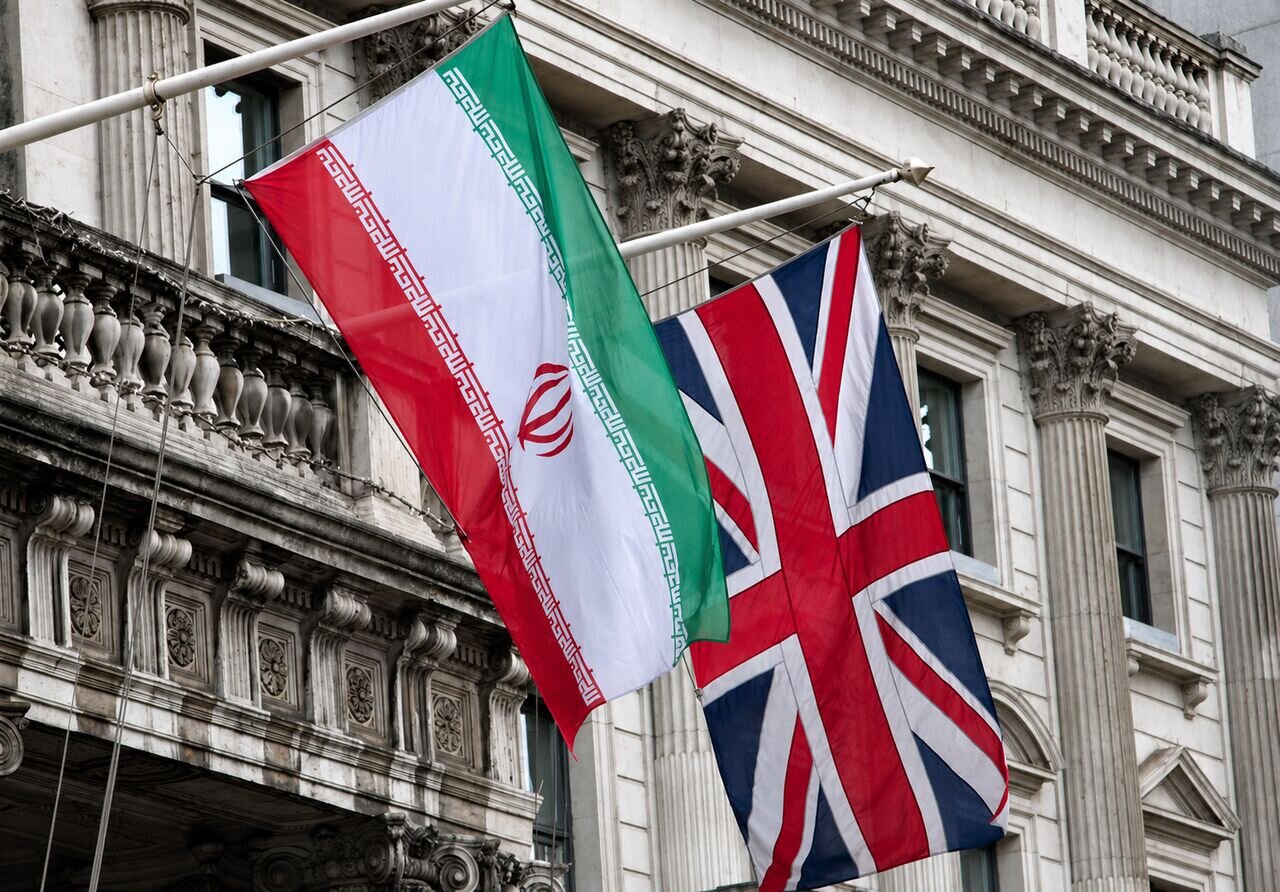انگلیس فرود هواپیماهای ایرانی در فرودگاههای خود را ممنوع کرد