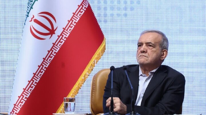 پزشکیان: با صرفه جویی ۱۰ درصدی بخشی زیادی از مشکلات کم می شود | رسیدگی به محرومان از اولویت‌های حکمرانی است