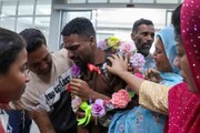 بازگشت صیادان به خانه؛ تصاویر اولین دیدار پس از آزادی