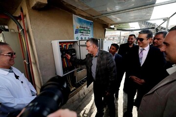 وزیر بهداشت: توسعه انرژی خورشیدی به کاهش آلودگی هوا کمک می‌کند | نیروگاه خورشیدی ۱۵۰ کیلوواتی بیمارستان بازرگانان افتتاح شد