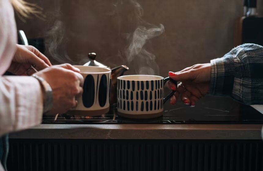 افزایش ۳ برابری خطر ابتلا به سرطان مری با چای و قهوه داغ چای و قهوه داغ