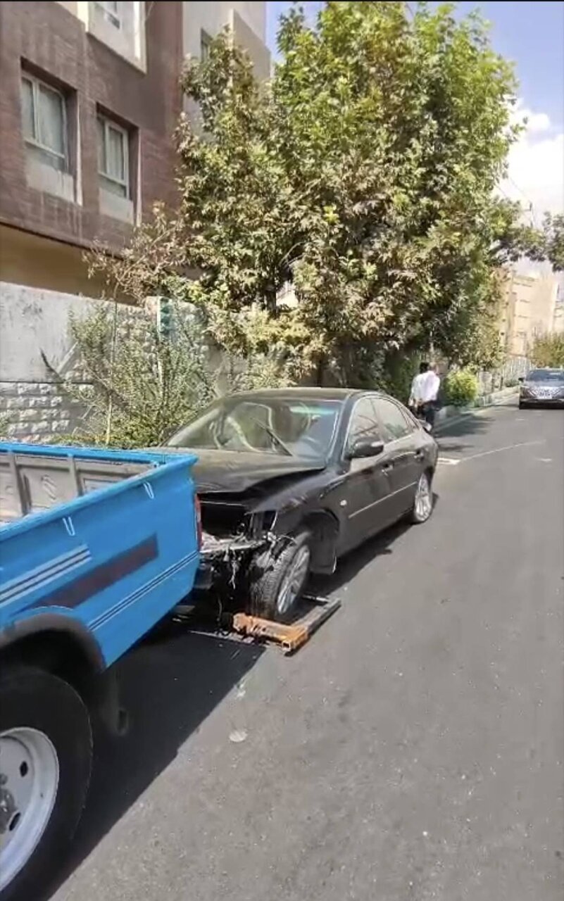 تصادف زنجیره‌ای ۱۲ خودرو در بزرگراه یادگار امام؛ ۵ نفر مصدوم شدند + تصاویر