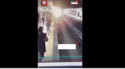 لحظه هولناک اتصال برق در مترو و تصاویر مسافران وحشت زده | ویدئو