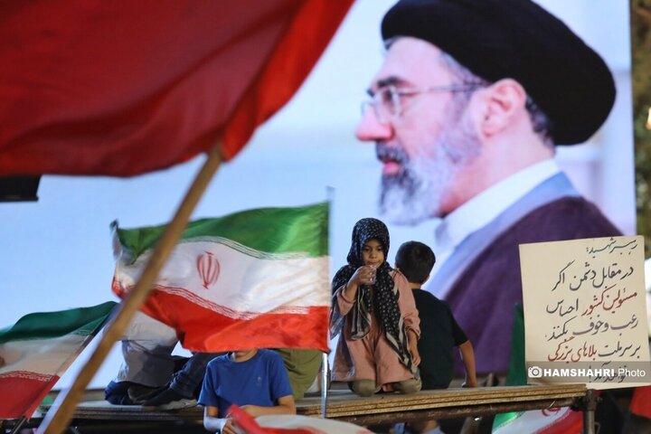 دویست شب حضور مردم در خیابان