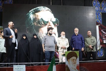 رونمایی از تندیس سردار شهید امیرعلی حاجی‌زاده در میدان ابوذر 