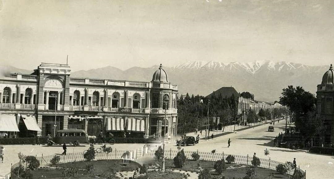میدان حسن‌آباد