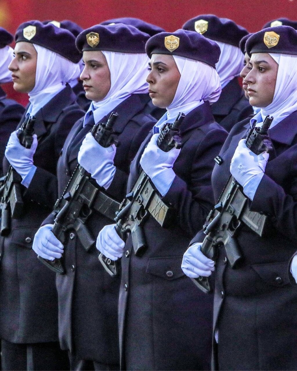 فارغ‌التحصیلی نخستین گروه از نیروهای پلیس زن در سوریه | تصاویر