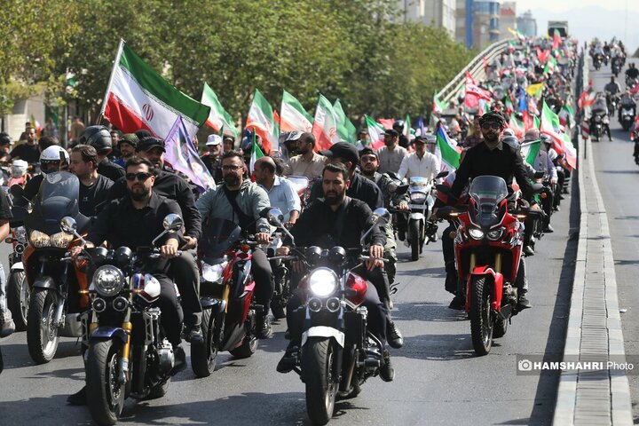 رزمایش موتور سواران جان‌فدای ایران
