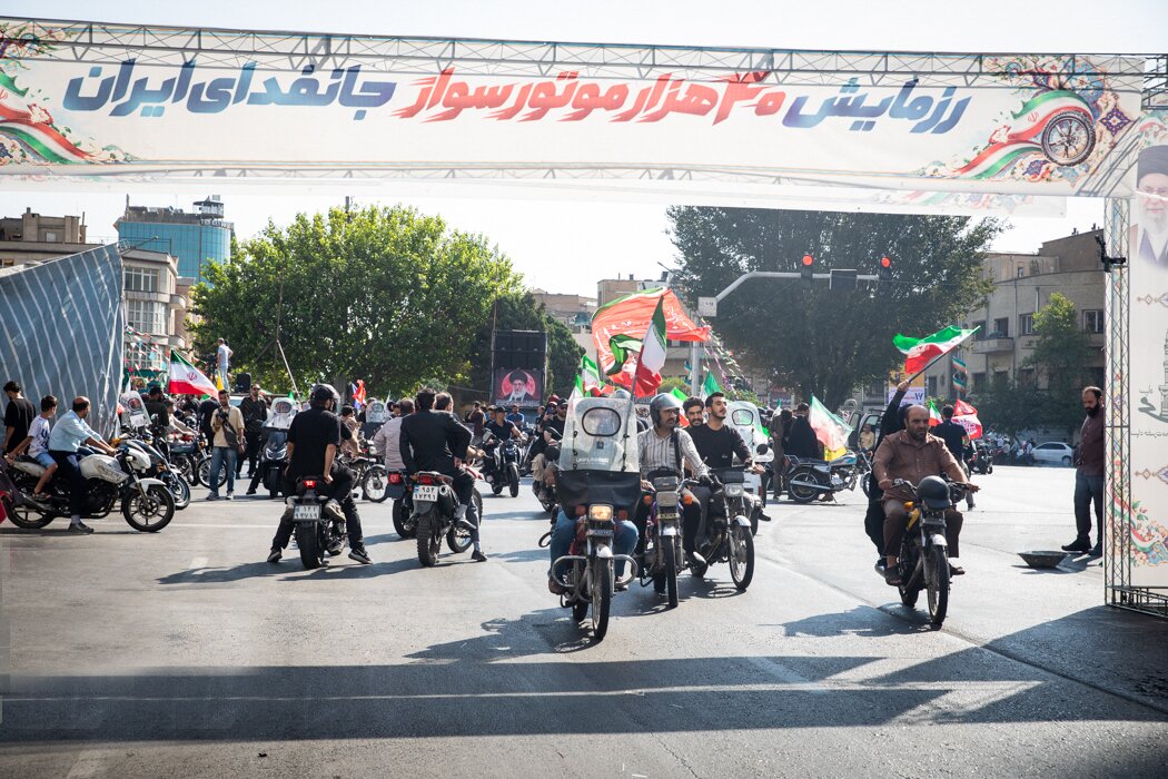 گزارش تصویری از رزمایش جانفدا و افتتاح نخستین مرکز آموزش تیراندازی و نظامی این گروهها