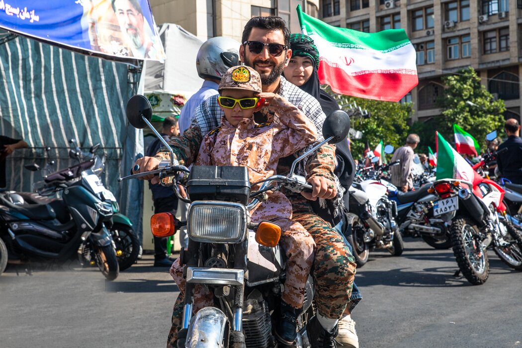 گزارش تصویری از رزمایش جانفدا و افتتاح نخستین مرکز آموزش تیراندازی و نظامی این گروهها