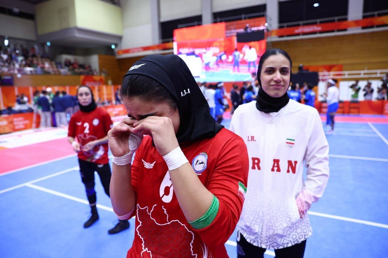 اشک‌های دختران ملی‌پوش کبدی بعد از شکست برابر هند | تصاویر