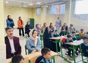 پدربزرگ ها و مادربزرگ ها به مدرسه می روند + ویدئو