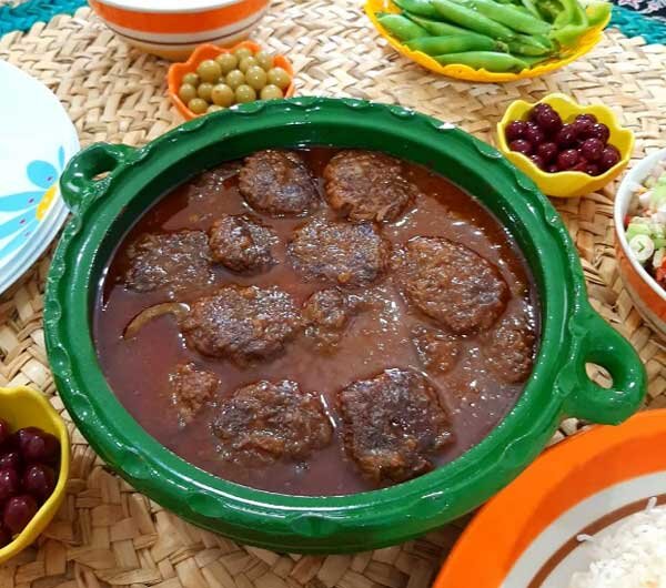 گمج کباب؛ این غذا با سبزی محلی چوچاق طعم دیگری دارد