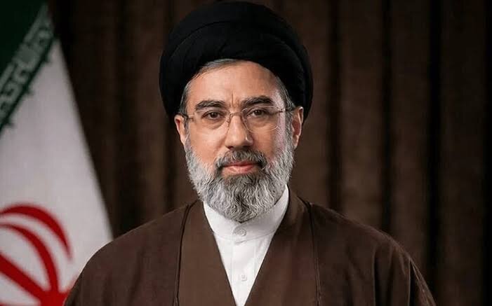 انتشار برای نخستینبار؛ بخشهایی از درس خارج فقه رهبر انقلاب + فیلم آقا مجتبی