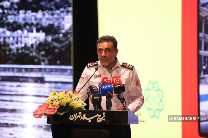 مراسم بزرگداشت روز آتش‌نشان به همراه رونمایی از خودروها و تجهیزات جدید سازمان آتش‌نشانی.