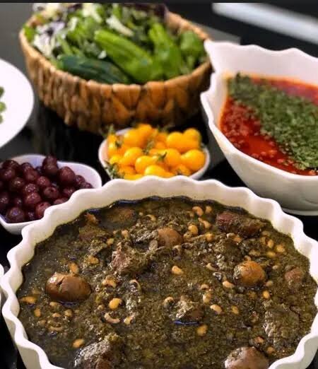 تبریزیها قورمه سبزی را با لوبیا قرمز نمیپزند