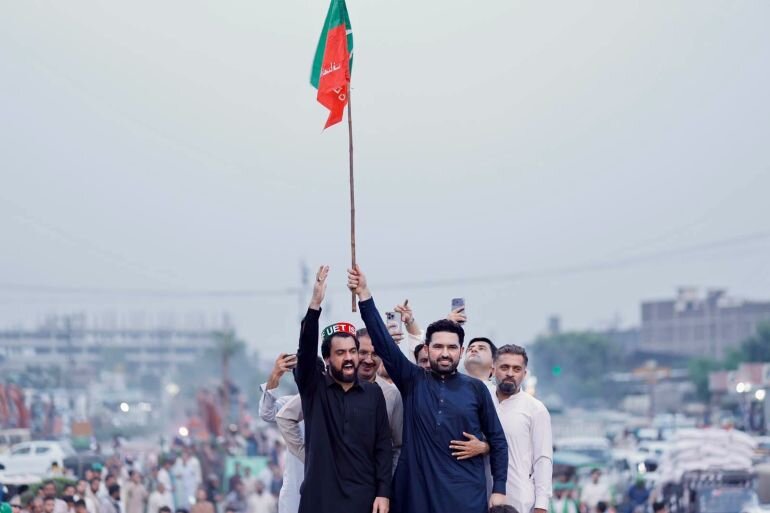 پرچمدار مبارزه برای آزادی عمران خان در پاکستان کیست؟