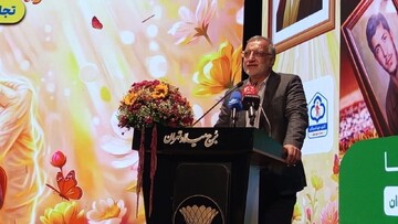 زاکانی: ایران به خانواده‌های شهدا و ایثارگران افتخار می‌کند