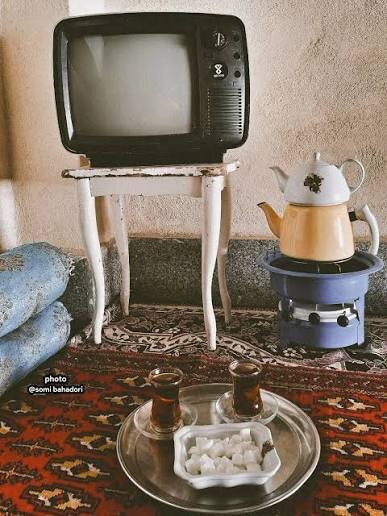 تماشای جهان از جعبه جادو | نگاهی به دهههای آغازین حضور تلویزیون در ایران و تبدیلشدن آن به مهمترین پدیده مدرن خانهها