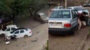 سیل در کرج ماشین‌ها را با خود برد! | ببینید