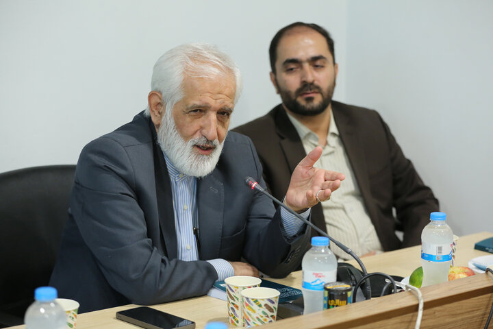 رونمایی از کتاب «درآمدی برگردشگری خانوادگی»