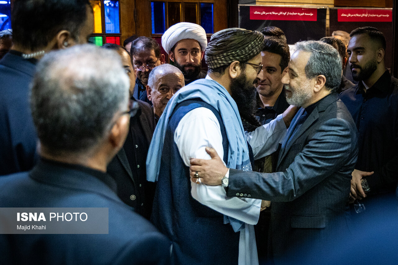 تصاویر سفرای عربستان و افغانستان در مراسم ترحیم خواهر عراقچی