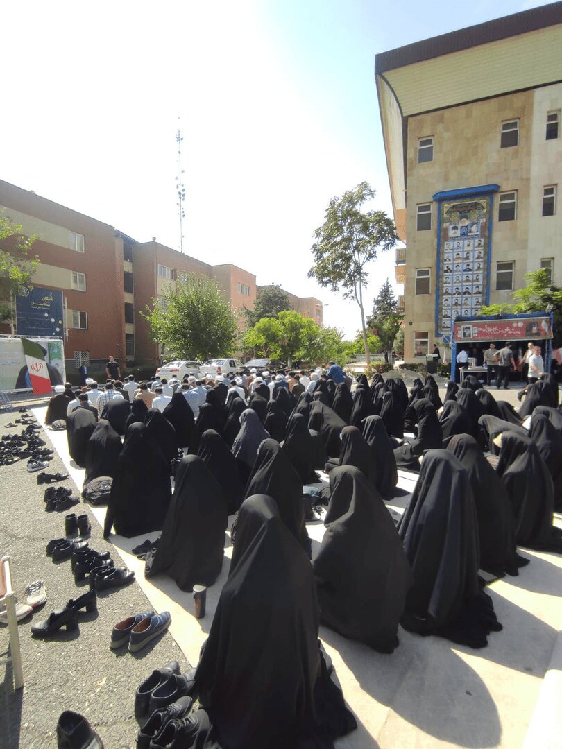 تجمعات دانشگاهیان دانشگاه علامه+ تصاویر | دست نوشته و پلاکاردهای دانشجویان معترض