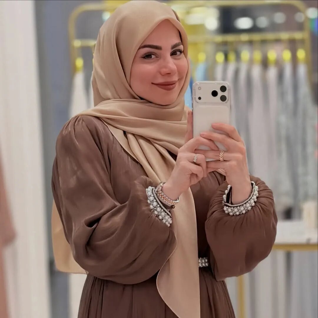 سلفی مجری زن تلویزیون با استایلی متفاوت | تصاویر