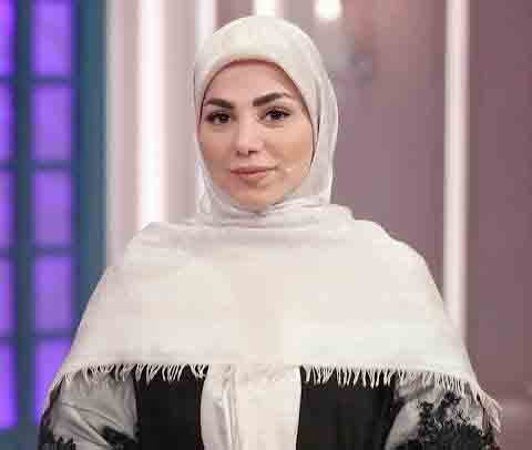 سلفی مجری زن تلویزیون با استایلی متفاوت | تصاویر